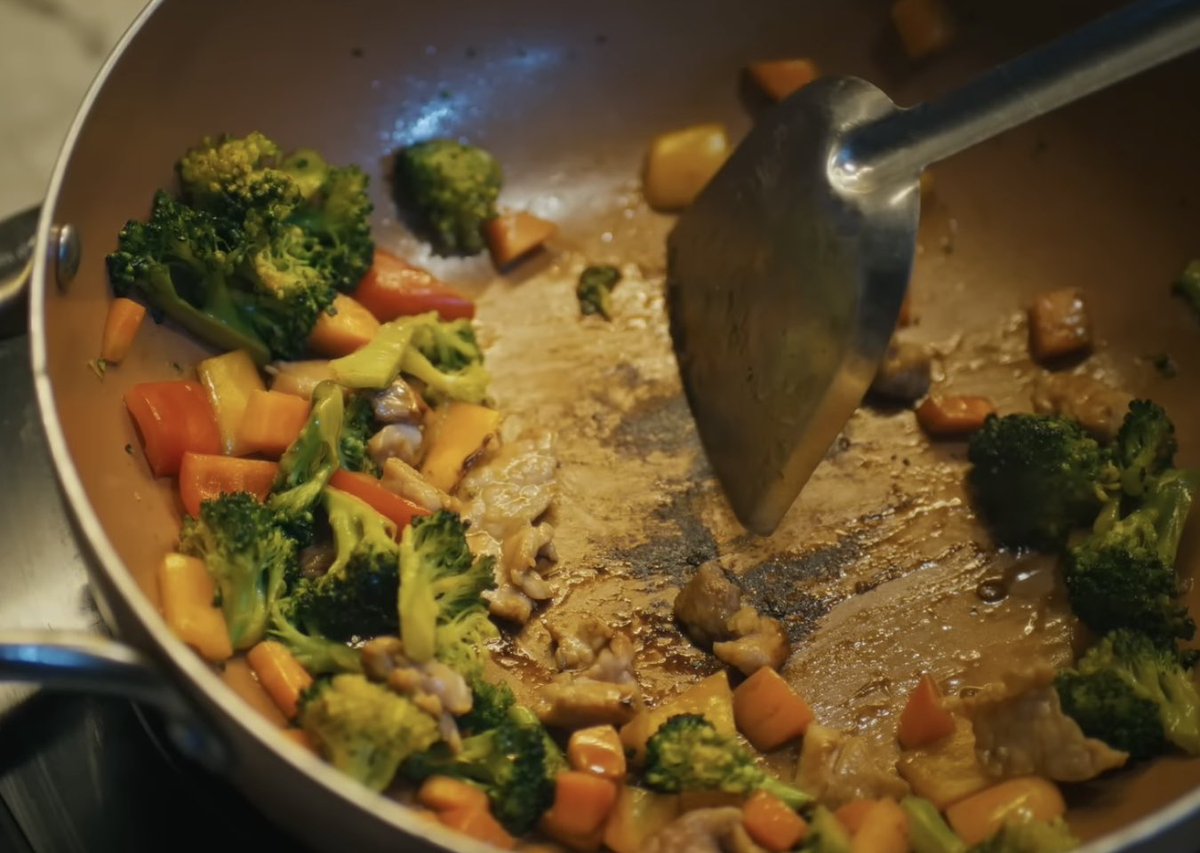 kiro_is_baba's tweet image. ผักเขียวพร้อมยัง จะเข้ากระทะแล้วนะ

BOUNPREM REVAMP EP8
#RevampSeriesEP8