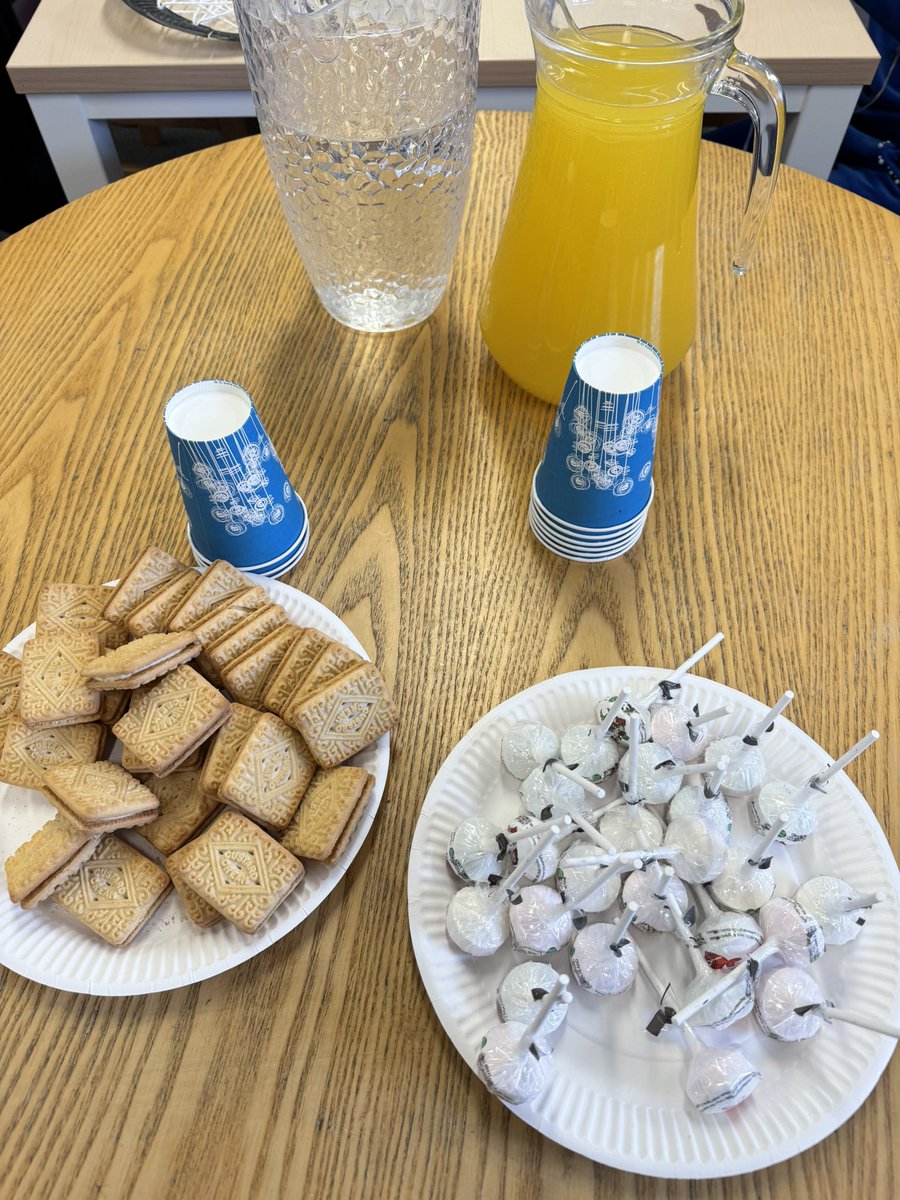 Molesey Library tweet media