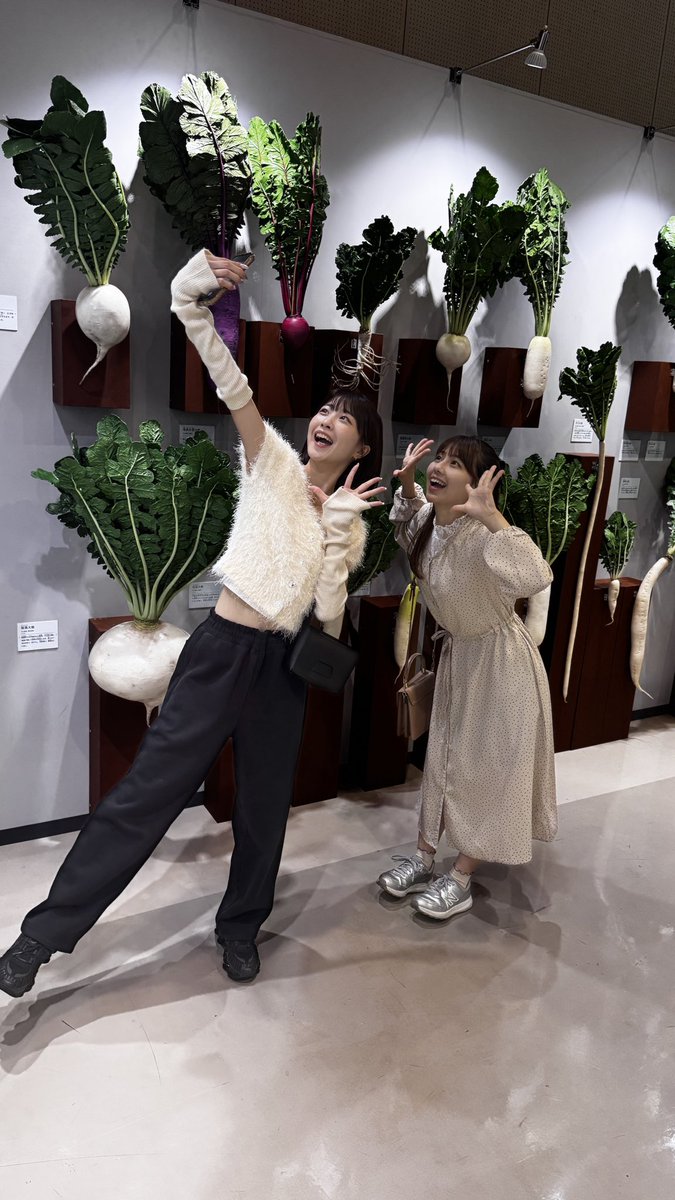 ご当地VTuberサミット 運営 (@vsummi_staff) on Twitter photo オレンジリーフさんを
#和食展しずおか にご案内
どんな写真になったかは
<a href="/orangeleaf_mana/">まな🍊OrangeLeaf</a>
<a href="/orangeleaf_miyu/">みゆう OrangeLeaf🍊</a>
のアカウントでチェックして😊
写真が撮影できる
国立科学学物館の展示会が
清水港にきています😊
なんか清水港は元気だね オレンジリーフさんを
#和食展しずおか にご案内
どんな写真になったかは
<a href="/orangeleaf_mana/">まな🍊OrangeLeaf</a>
<a href="/orangeleaf_miyu/">みゆう OrangeLeaf🍊</a>
のアカウントでチェックして😊
写真が撮影できる
国立科学学物館の展示会が
清水港にきています😊
なんか清水港は元気だね