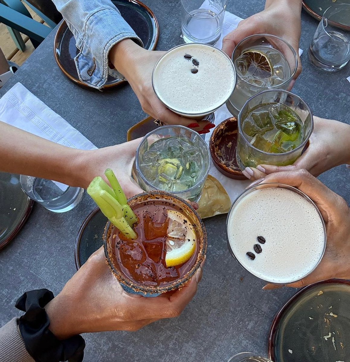 GastroWorldBlog's tweet image. Legends Spirit where $13 cocktails make for a great long boozy lunch. 

gastroworld.ca/2025/10/legend…