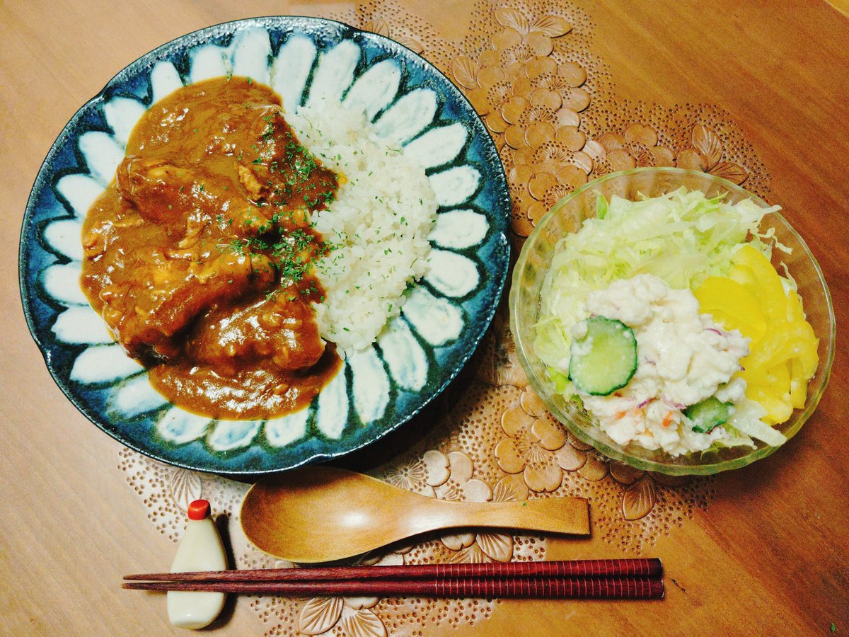 夕飯は手羽元カレー、ポテトサラダ。
#おうちごはん