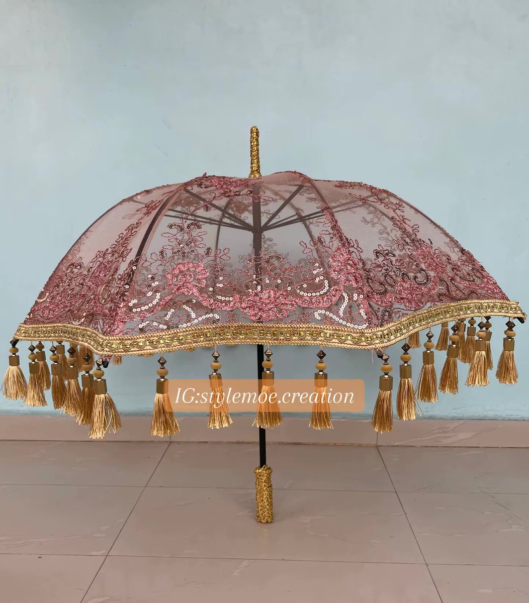 StylemoeC's tweet photo. Bridal umbrella https://t.co/daYhW1tZwX
