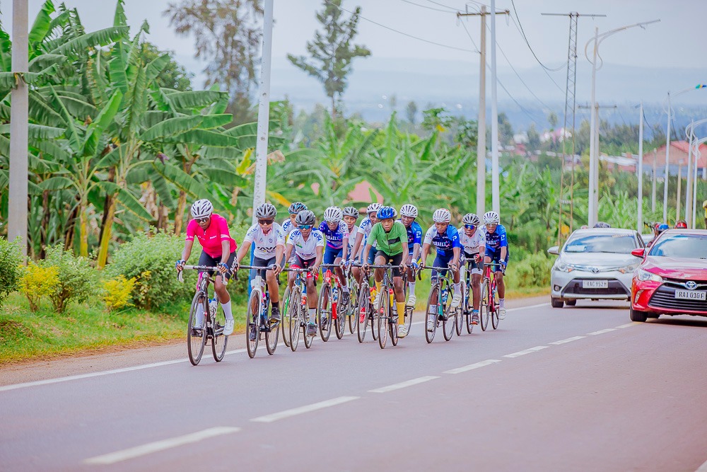 VisitKirehe's tweet photo. Umva igare!
@RwandaEast turi kuryoherwa na #KireheRace2025
#VisitKirehe #Intaganzwa #Igare #Urukundo #KireheRace #RwandaCycling https://t.co/GSJd3OlcJK