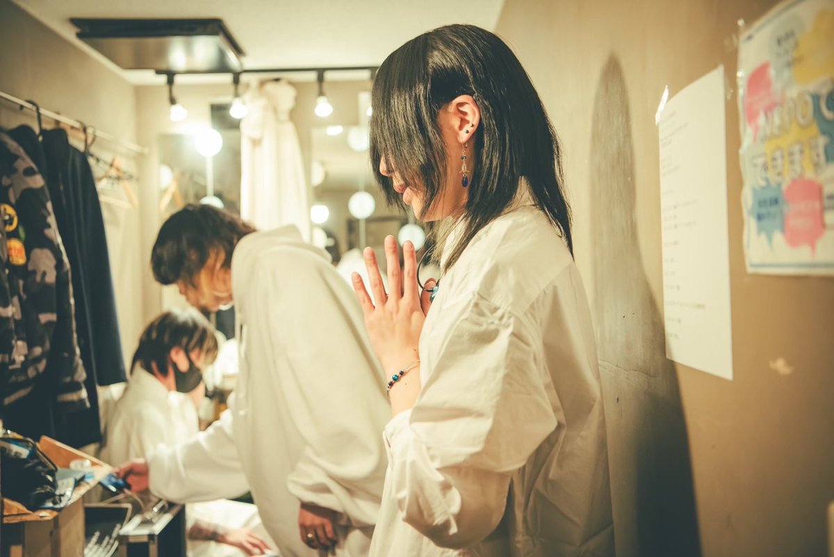 ◤◢◤◢◤◢◤◢◤◢◤◢◤ ◢◤◢

 　　　　本日10/11は
  アルク・ケット・シーのGt.Vo.
わったく<a href="/wannaku_cait/">わったく / アルク・ケット・シー</a> の誕生日
　　　　　🎂🎂🎂

◤◢◤◢◤◢◤◢◤◢◤◢◤ ◢◤◢

アルク・ケット・シーの『世界』担当。
僕たちの曲は全て彼の頭の中の世界でできてます。

お誕生日おめでとう💐