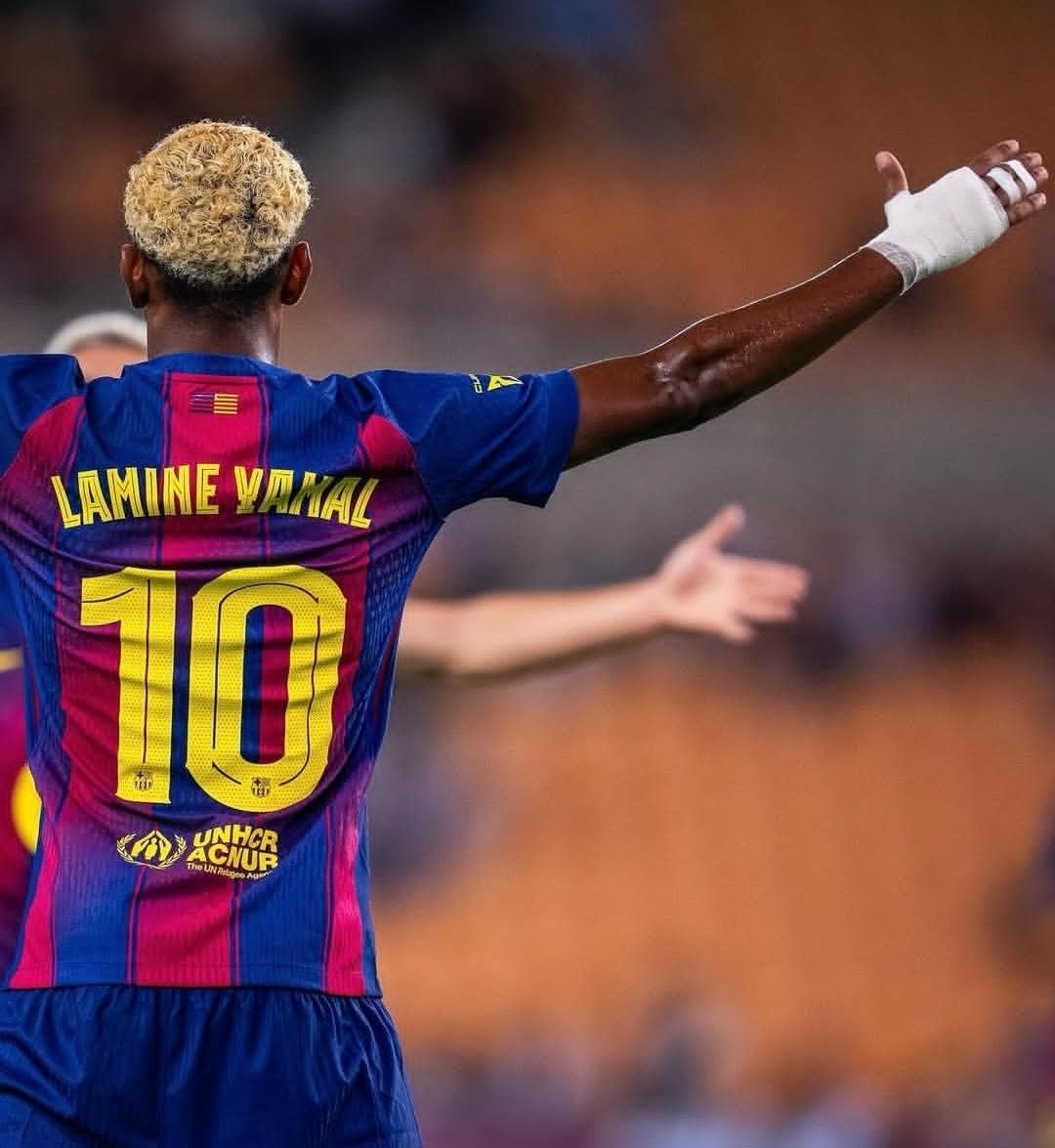 Blaugranagram's tweet image. ❗It's crazy when you think about it. We all know who has the highest-selling jersey, and of course, it's Lamine Yamal. But the fact that he alone accounts for 80% of Barça's total shirt sales is absolutely insane
The kid isn't just a generational talent on the pitch; he's…