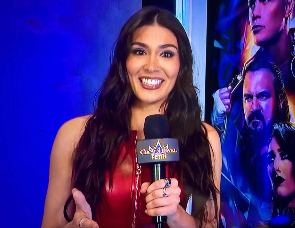 ally_kyle's tweet image. forget the crown jewel titles, we’ve got @catherinekelley smiling 😍 loved this segment! 🥹

#WWECrownJewel