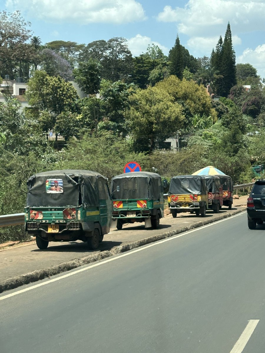 Alfayaz11's tweet image. Hi @ntsa_kenya are zebra crossings for Boda Bodas and pedestrian walkways as parking bays for Tuk Tuks ? Just asking, enjoy your weekend 🙏 tuko pamoja, we aren’t done yet.
#RoadSafety