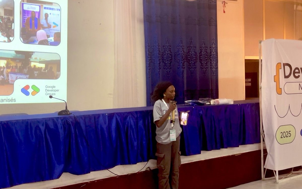 gdgniamey's tweet image. Vous êtes au Devfest?
Prenez une photo de vous et partagez la sur LinkedIn, Facebook, Instagram et Twitter.
Les photos les plus liker de chaque plateforme recevront des cadeaux de la part de @EstherMagadji 🫶🏻