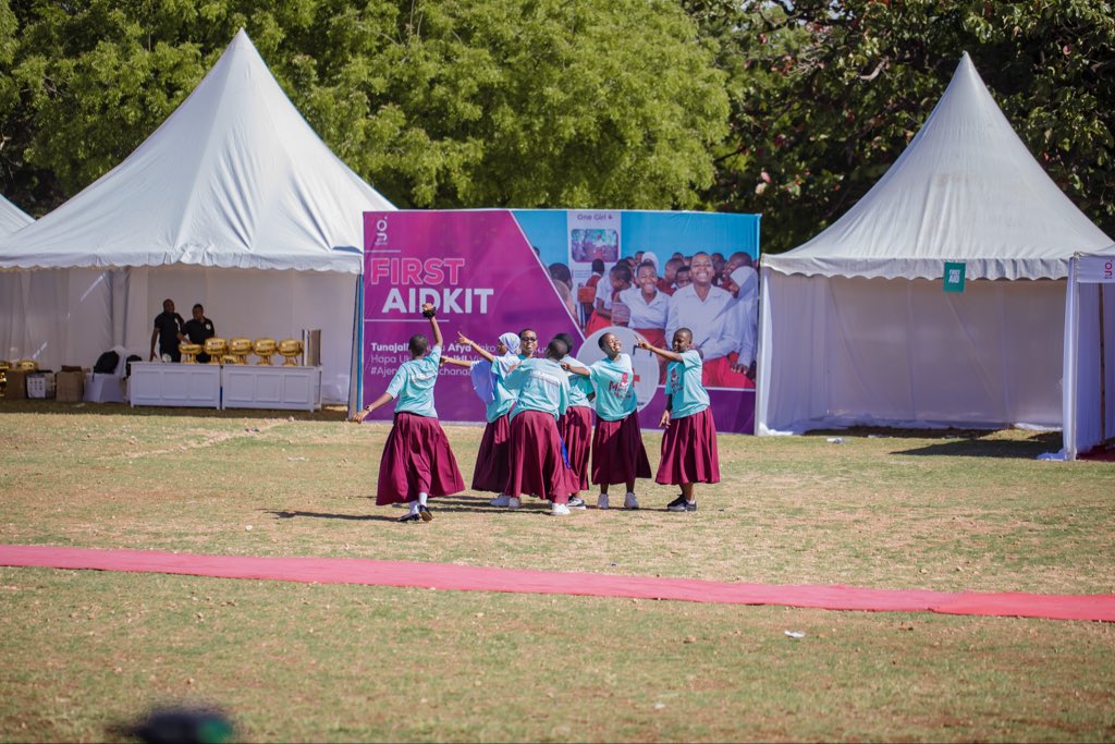 Kuanzia Septemba 12 hadi Oktoba 5, zaidi ya wasichana 250 watashiriki matukio (satellite events) nchi nzima, kuelekea kilele cha Ajenda ya Msichana 2025 jijini Dar es Salaam.
Safari ya mabadiliko inaanzana ni endelevu
#AjendaYaMsichana2025
<a href="/MsichanaUwezo/">Msichana Initiative</a>