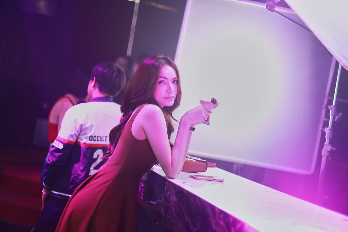 tvthunderseries's tweet image. ชีสวยชีเสิร์ฟชีตลกชีครบเครื่อง ตามไปดูแบบอันคัทกันเต็มๆ ได้ที่ Onegrand จ้า ตลกเต็มอิ่มคุ้มทุกนาที
#UnlimitedLoveEP1