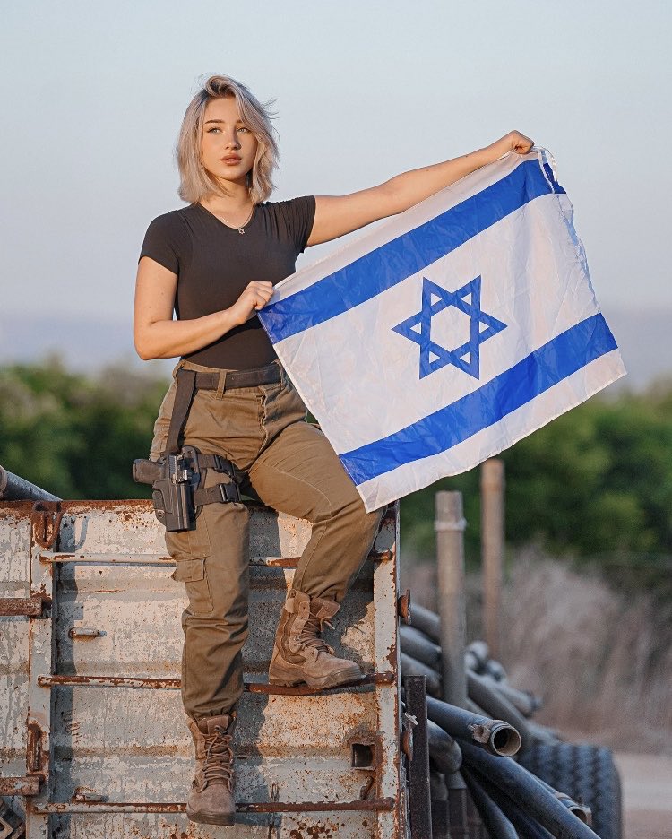 Natalia1_x's tweet image. Proudly standing for our homeland. 🇮🇱 #IsraelStrong #Unity