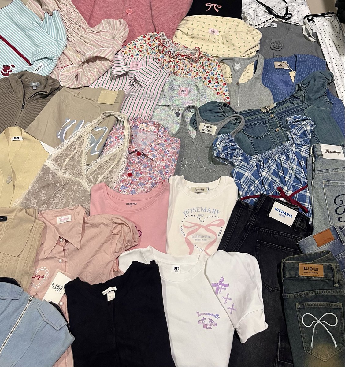 nonkoy09's tweet photo. 🌸 ส่งต่อเสื้อผ้างานแบรนด์ Uniqlo Gu H&amp;M Zara Pomelo งานไอจี มีมากกว่าในรูป 300+ 🌸
 
🎀 รี+ฟอล ซื้อ 3 ตัว ค่าส่ง 20.- / 5 ตัวส่งฟรี 
ปักไว้ได้เลย เค้ามากดใจเรียกกกก

#ส่งต่อเสื้อผ้า #ส่งต่อเสื้อผ้ามือสอง #เสื้อผ้ามือ2  #ส่งต่อ #เสื้อผ้ามือสอง #โล๊ะตู้เสื้อผ้ามือสอง https://t.co/XJN7zT0QFJ