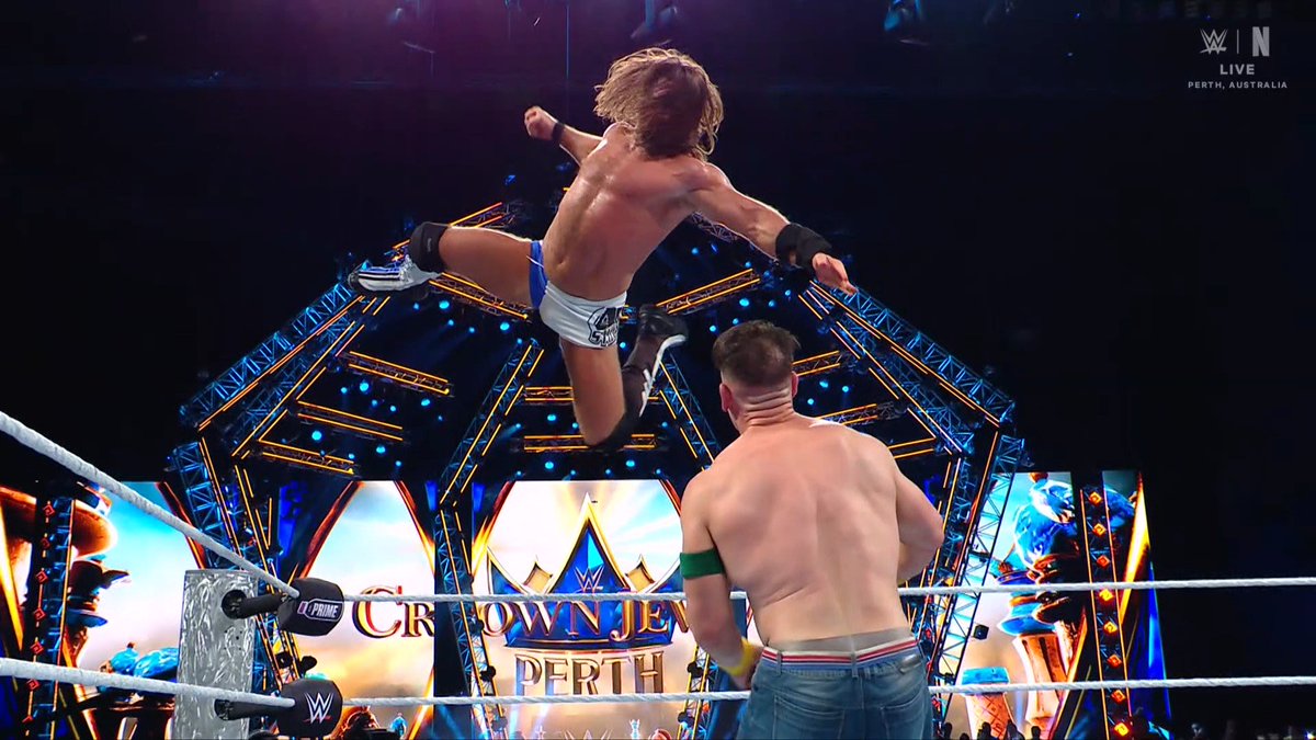 BASINGSEGRAPS's tweet image. Already got this picture hanging above my bed

#WWECrownJewel