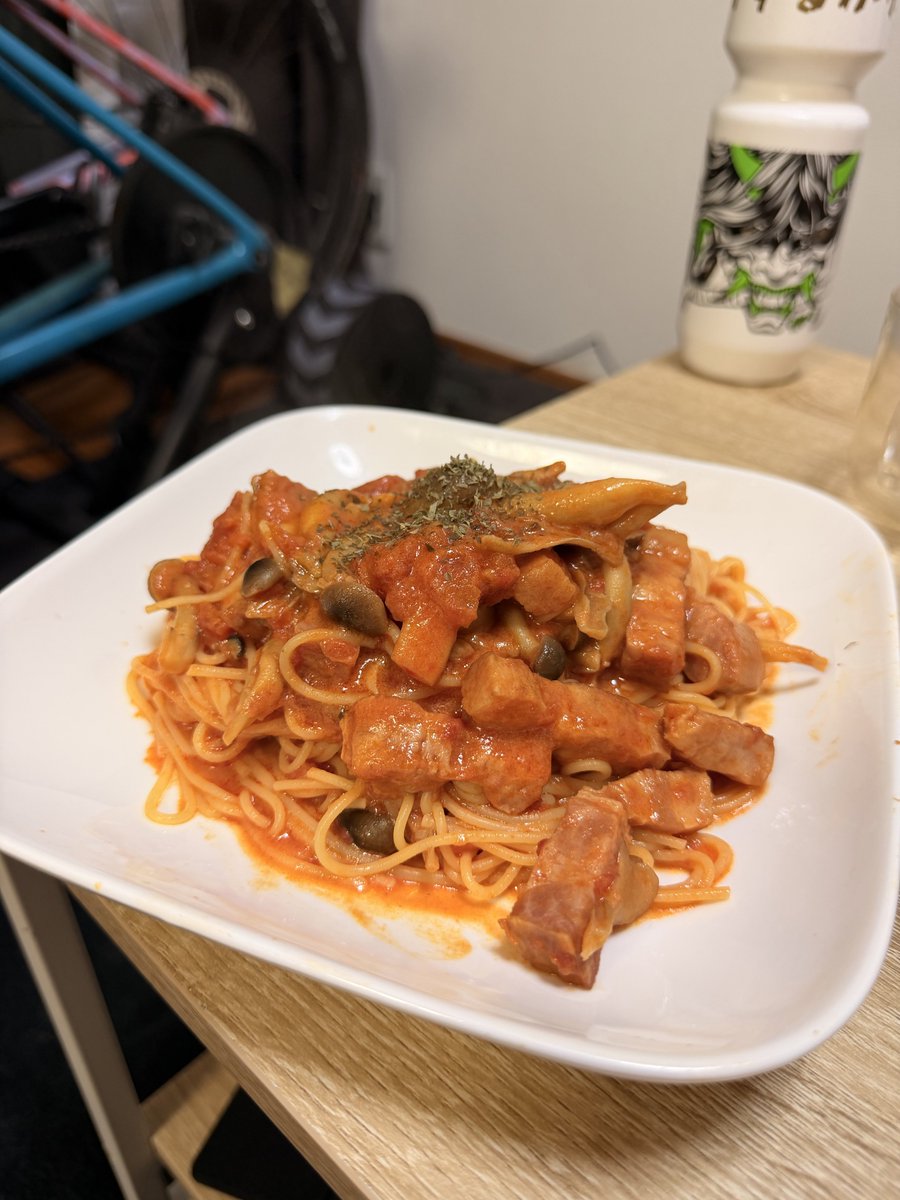 stu3dio_graph's tweet image. トマトクリームパスタつくった
