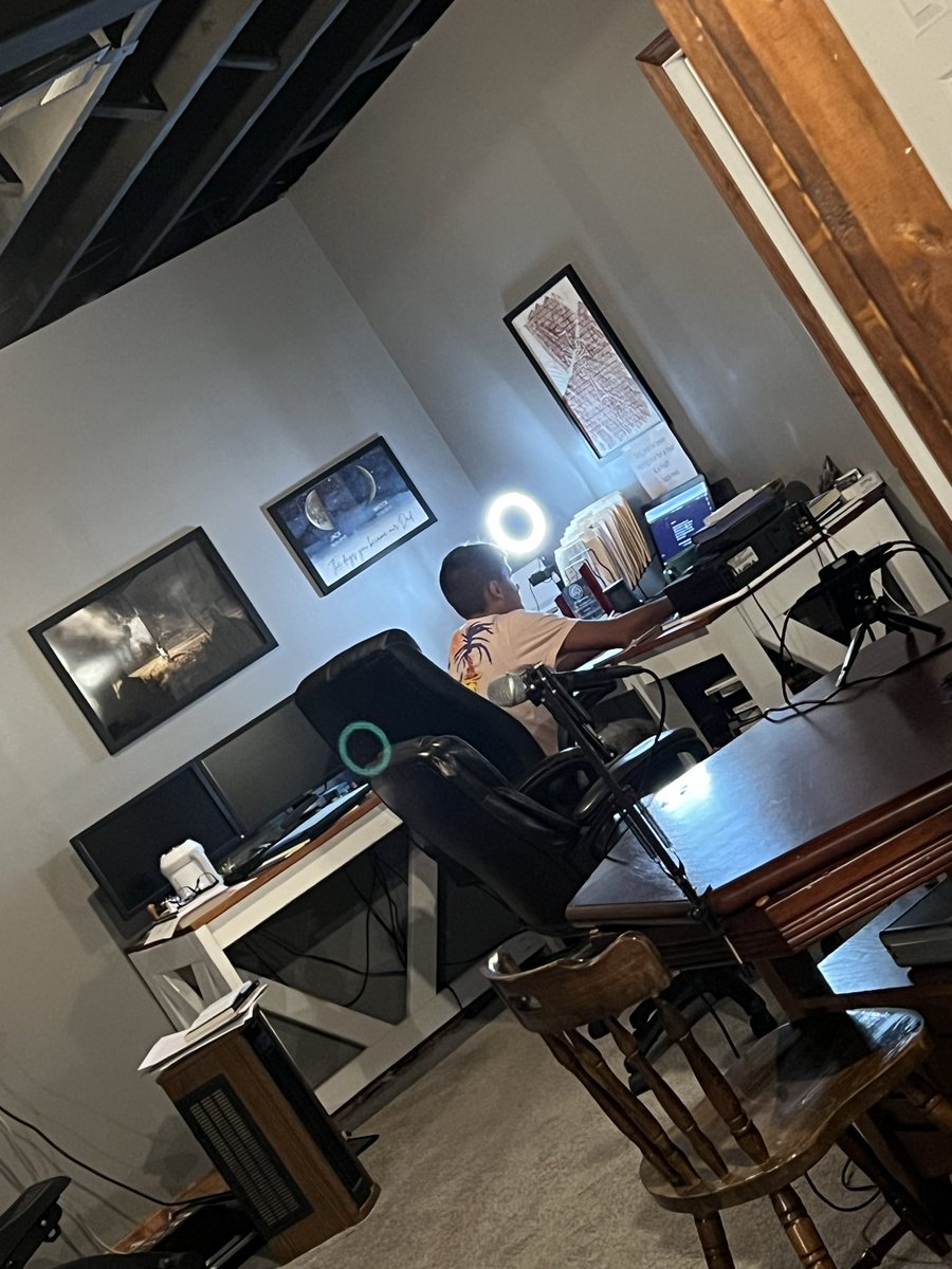 Jack Hall editing the @thedogpoundpodcast5 Hear Jim and Jack talk about this and more on Episode 120: Catching Up!
TravelingManPodcast.com
#Masonry #Podcast #TheDogPoundPodcast #TheDawgPoundPodcast