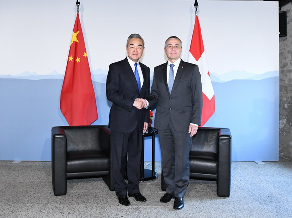 kuna_en's tweet image. #China&apos;s Foreign Minister Wang Yi &amp;amp; his Swiss counterpart Ignazio Cassis discuss bilateral relations, particularly trade and cultural ones, and ways of promoting them in the context of the bilateral inclusive strategic partnership

kuna.net.kw/ArticleDetails…

#KUNA