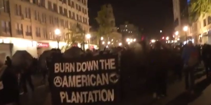 BolsheVikkki's tweet image. &quot;ANTIFA IS AN IDEA&quot;
is true; Just like
&quot;BLACK LIVES MATTER&quot;
is true,
as a sentence &amp;amp; sentiment.

But #BLM is ALSO an ideological organization; w/ CONSISTENT sustained ACTIVITIES &amp;amp; tactical capacities, that get deployed strategically by INDIVIDUALS.

Just like ANTIFA.
#SEMANTICS