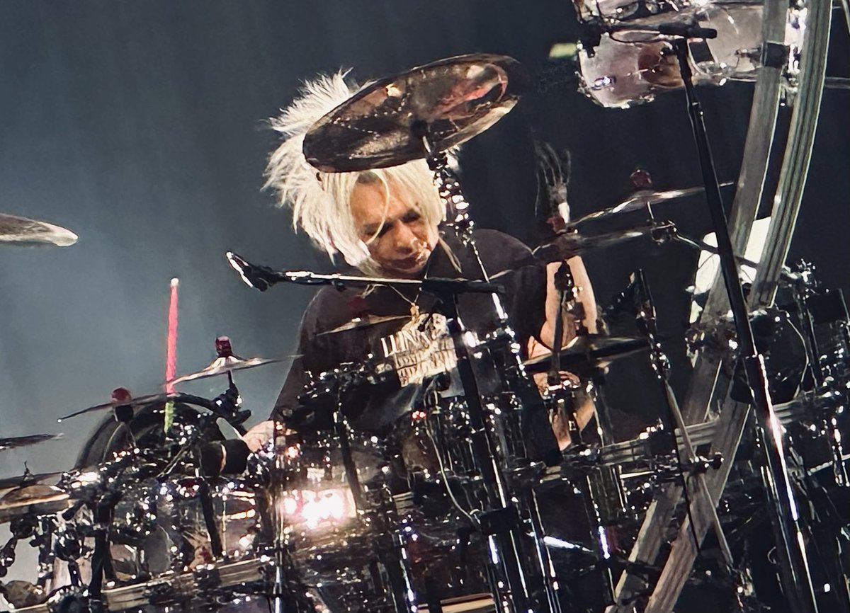 denki_neko01's tweet image. えらえら福島公演から１年！
これはスティックぽいっの瞬間。スティックぽい見たいな。えらえらはひたすらスティックぽいに沸いたツアーだった。
#LUNAPIC
#祈真矢回復
#祈真矢快復