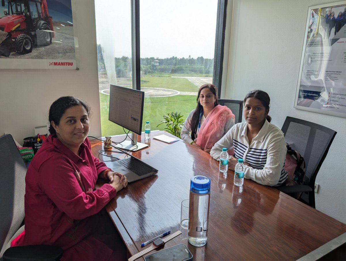 Plan_India's tweet photo. Seventeen-year-old Sonal, a student and a Girl Changemaker, took over as HR Director for Asia Pacific, Africa, and the Middle East at @manitou_india as part of Plan India’s Girls Takeover for International Day of the Girl. https://t.co/AiZq0kMH5X