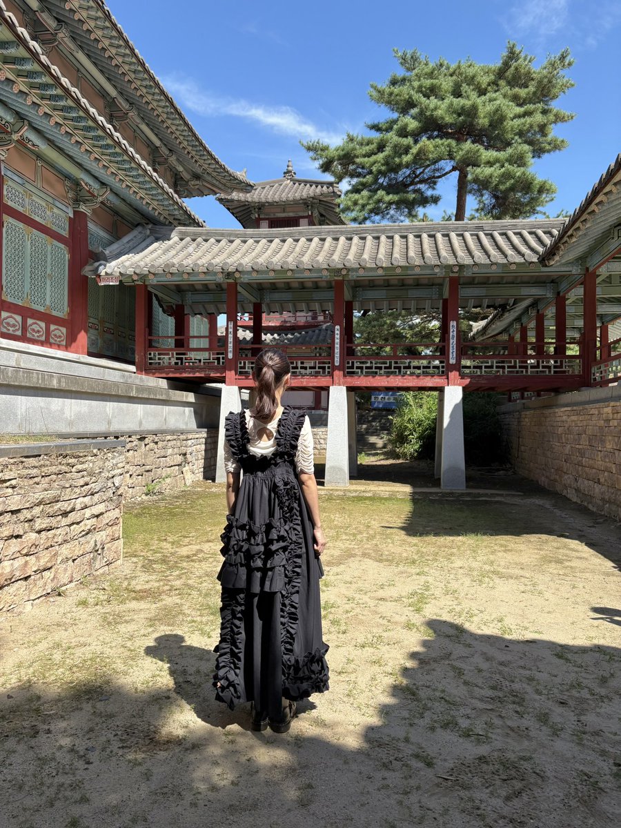 _suzukimiu_'s tweet image. 本日「#TRAVELLIST 」再放送！
BSフジにて深夜1:00〜です！

韓ドラロケ地巡りin韓国・忠清南道！

名シーンを可能な限り再現してます😂
ドラマで観た場所だー！っていうのは
テンション上がります🙂‍↕️🤍

#愛の不時着
#雲が描いた月明り
#麗
#ホテルデルーナ