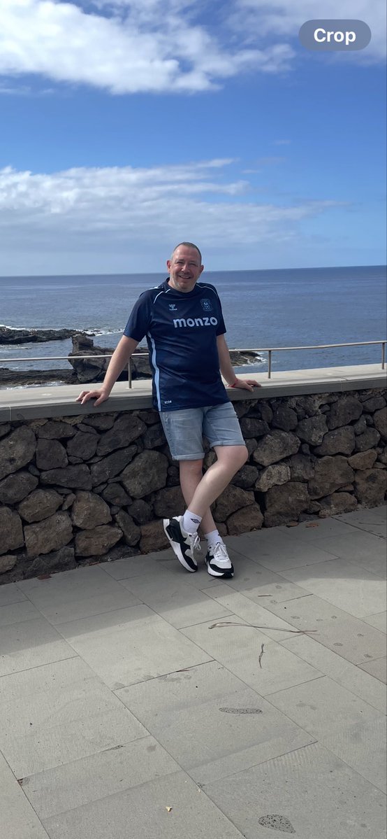 dwcskyblue's tweet image. Are we still “Top of the league!” Lots of love for Frank and the boys here in Tenerife. @Coventry_City #PUSB 🩵