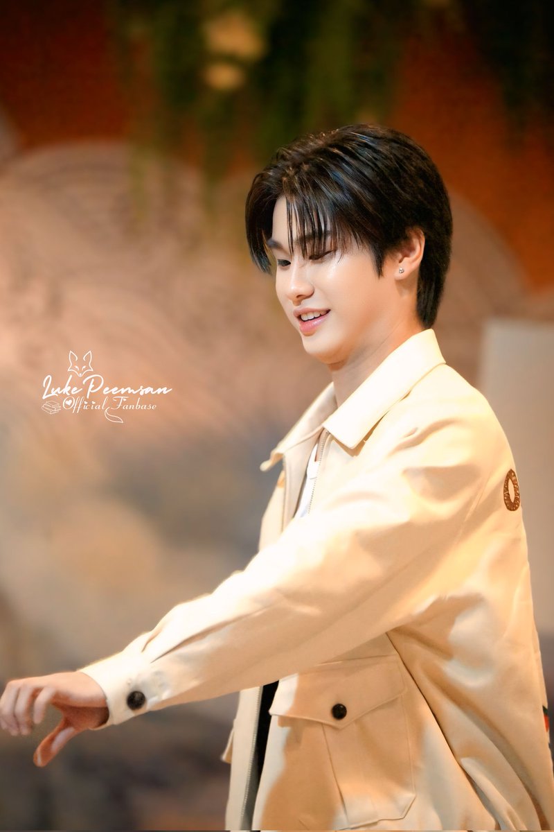 Lukeso_Official's tweet image. 🤍✨

LUKEMICK FIRST FANSIGN

#GMMTVFANIVALXLukeMick
#LukeMick  #lukeso_