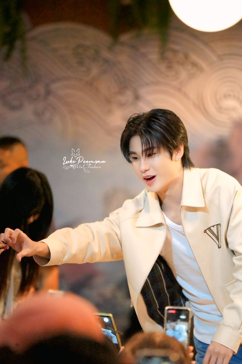 Lukeso_Official's tweet image. 🤍✨

LUKEMICK FIRST FANSIGN

#GMMTVFANIVALXLukeMick
#LukeMick  #lukeso_