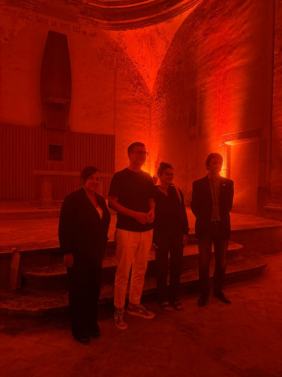 🏗Visitem les obres de la muralla medieval i de Sant Francesc amb Francesc Murillo i Sònia Roca, i celebrem la conferència El valor de l'art, amb l'arquitecte, conferenciant i divulgador de l'art Miquel del Pozo, presentat per la graduada en Belles Arts, Íria Rodon.

#IEV