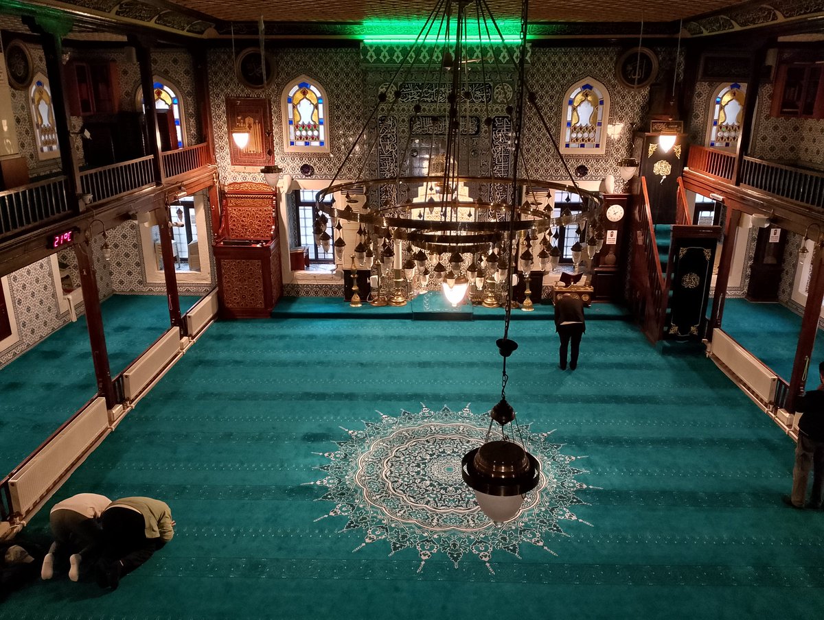 Fotoğraf çekmek bir tutku. Bu çekimlerin en güzelleri camilerin bir üst katı 😉 #Allahkabuletsin 🤲