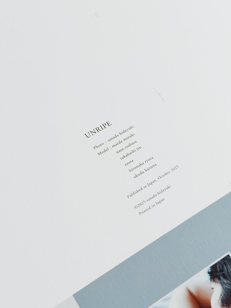 snd_noko's tweet photo. 写真展にて、新作ZINE『UNRIPE』を先行販売します。 
A6版92P、価格2,400円(税込)。

事前予約でポストカードをプレゼント🎁 

詳細・ご予約はこちらから💁‍♂️
https://t.co/gb7zvTuk75 https://t.co/pJNxyLJpQM