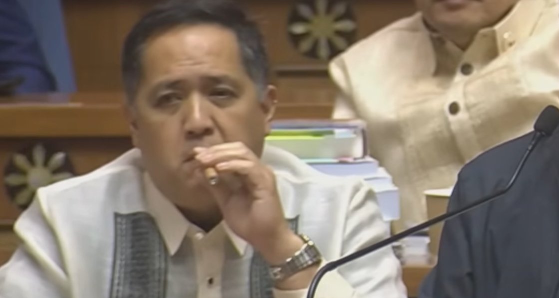 News5PH's tweet image. &apos;NATURAL AT LIGTAS NA BREATHING EXERCISE&apos;?

Lawyer Jesus Falcis argued that whether Quezon City 4th District Rep. Bong Suntay&apos;s device is a vape or a Breatheasy, it may still fall under RA 11900 or the Vaporized Nicotine and Non-Nicotine Products Regulation Act. He also said…