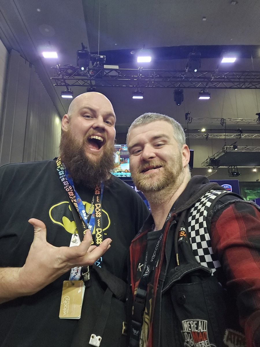 HellbringersTv's tweet image. Got t meet and hang out with Liam, Emma, shreddy and bacon and the rest of the   @mob_zombies

@giantkyote - thank you so much for the kind words  bro truely means alot and absolutely amazing to see you man.

Truely the best time after 4 yrs of knowing them 

#pax #pauxaus2025