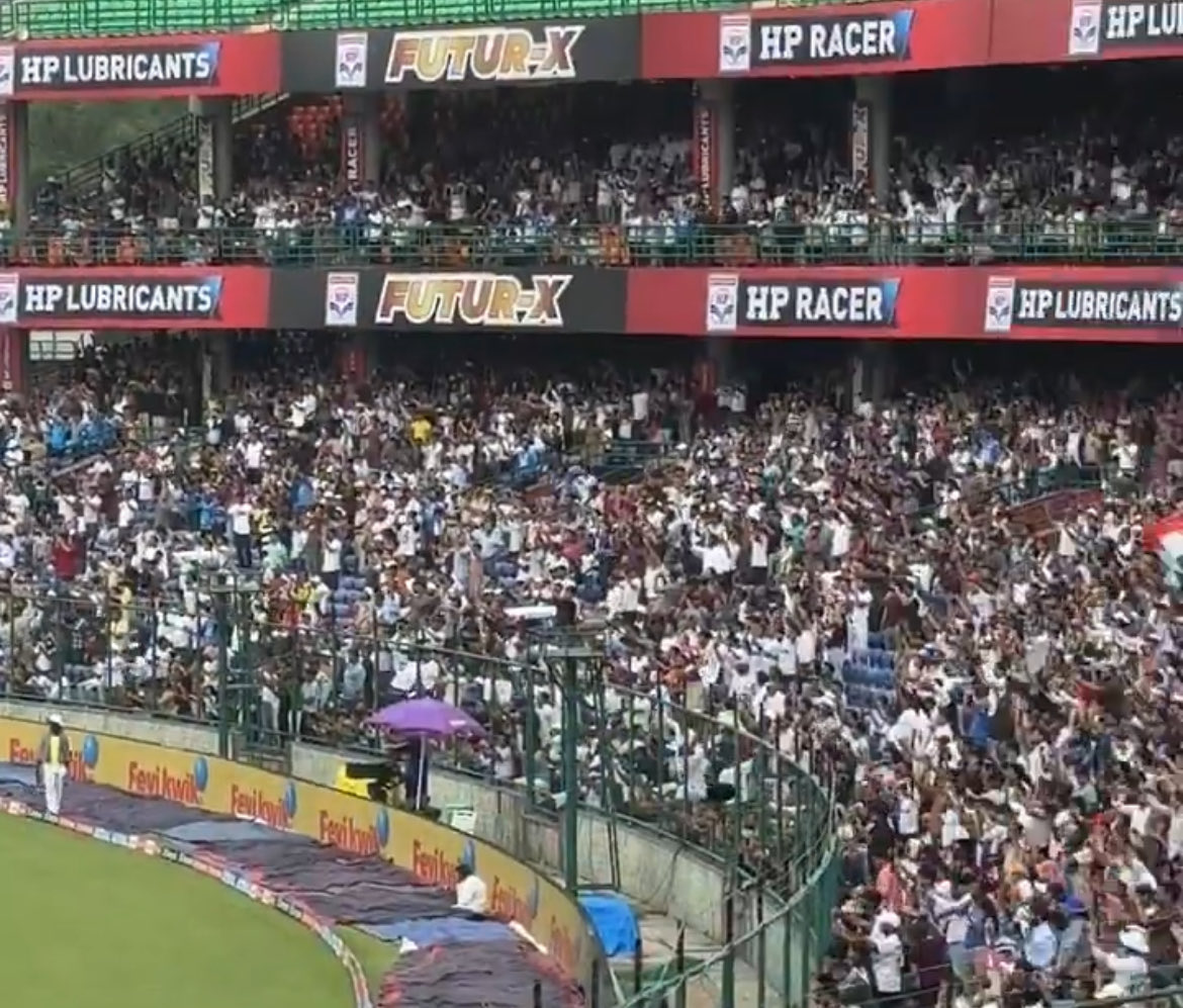 sohamdave45's tweet image. But saar no one watch test cricket after virat kohli’s retirement saar 😭😭🙏🏻