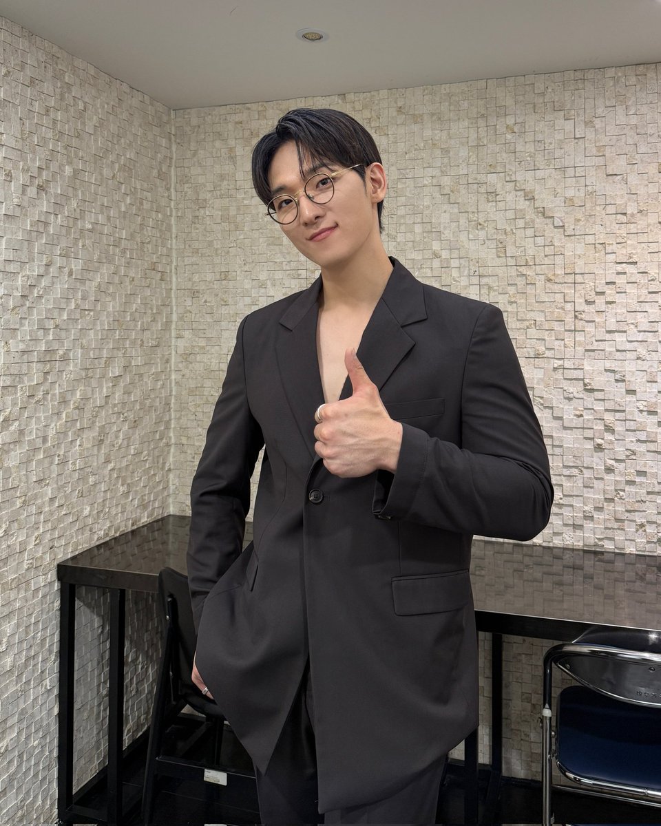 [🙌] #함께할_스틴

25.10.11 ➰ KBS2
#불후의명곡

#오스틴킴 #AUSTINKIM