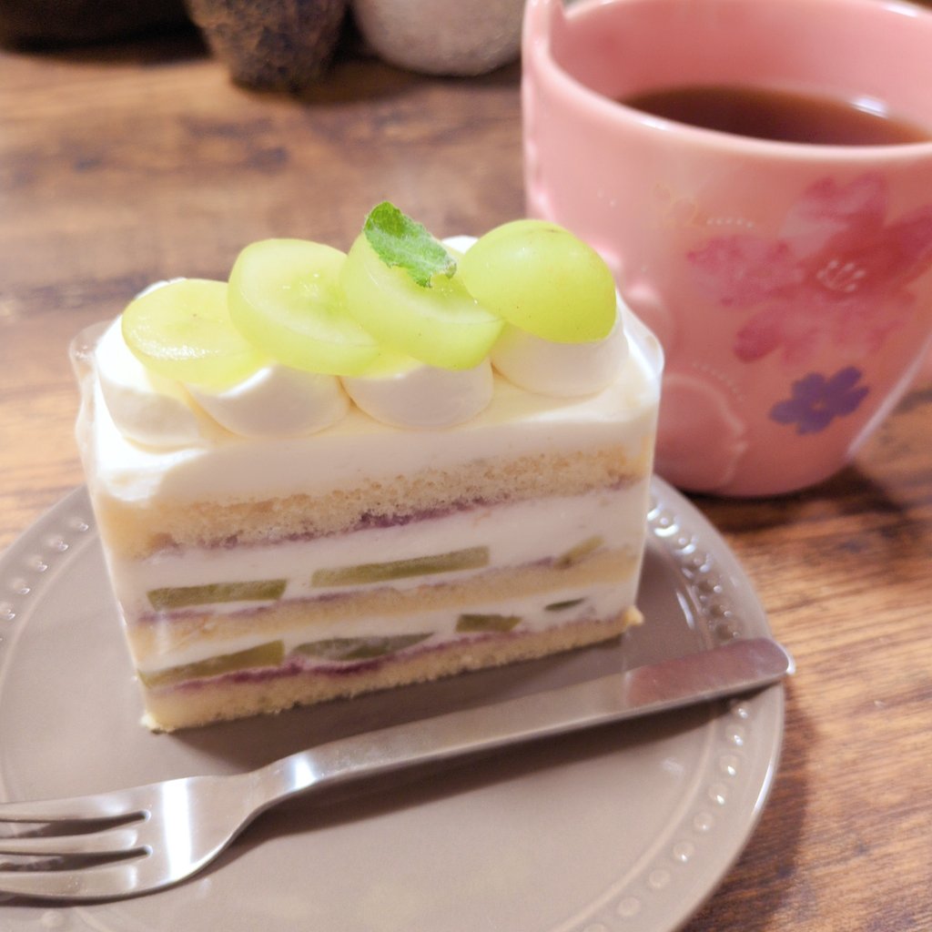 今日のおやつꪔ̤̫💚🍇