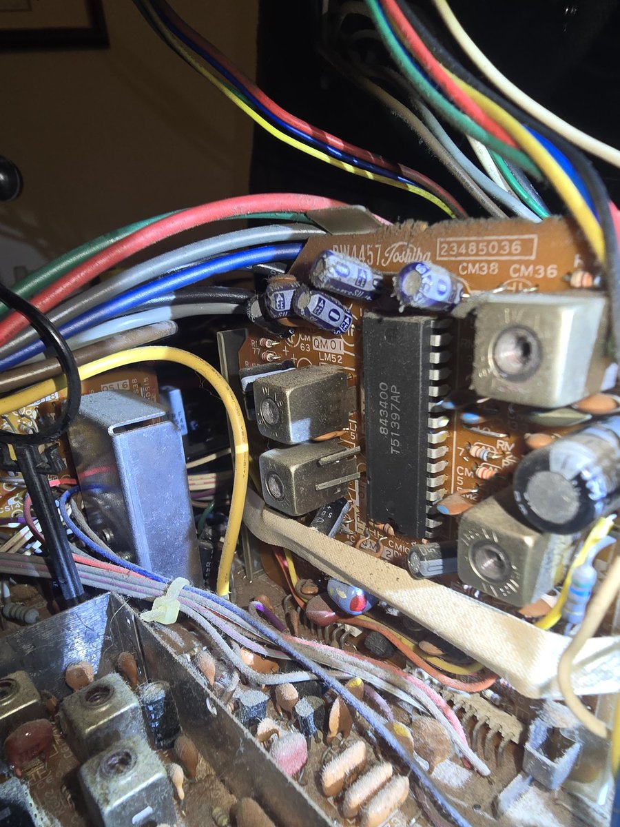 Toshiba TV, trying to locate an intermittant in the IF !