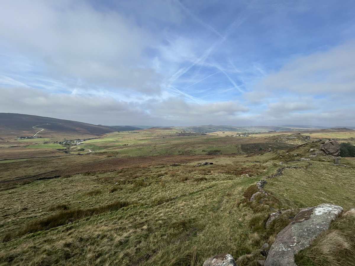 AVDofE's tweet photo. Great first day of our Silver qualifying expedition in the Peak District!

Students are moving well on day two after a good night’s sleep and are being treated to great weather and wildlife along the way!

@ArrowValeSchool https://t.co/d0NKb9BH1g