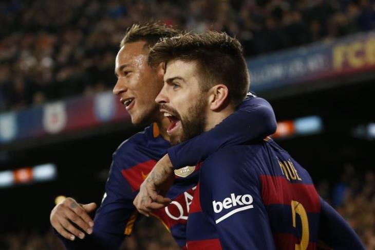 Copa_Lal's tweet image. 🔵🔴 بيكيه 🇪🇸 ( مُدافع برشلونة سابقًا ) : 

&quot; أنا مقتنع بأن (نيمار) يستحق جائزة الكرة الذهبية،لا أعرف في أي عام، لكن كان يستحقها &quot;.