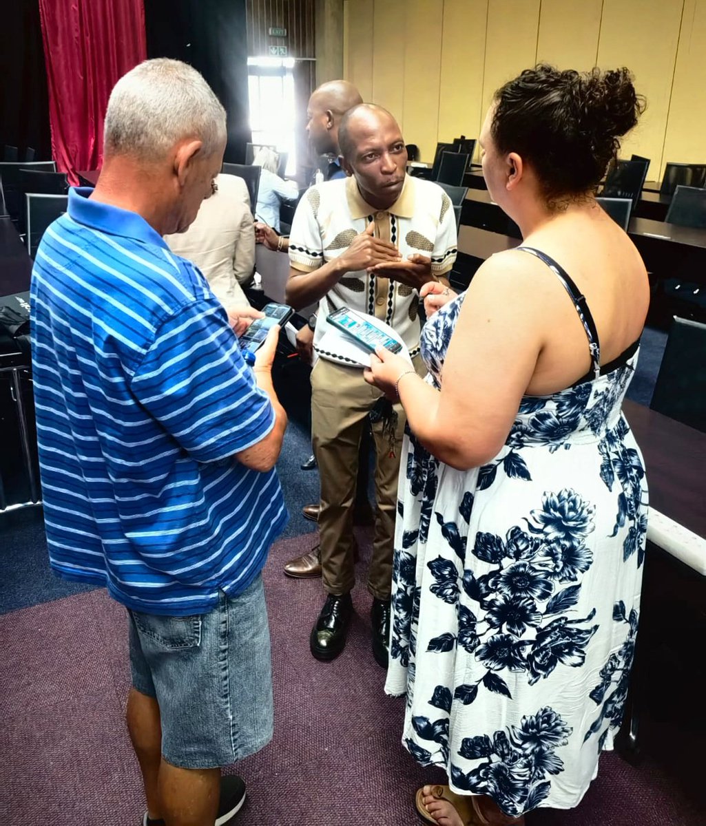 City_Ekurhuleni's tweet image. Engagement in action! 🤝 The MMCs for Finance and Energy are taking the opportunity to connect with the community, ask questions, and discuss key issues after the informative presentations. 💡

#ElectricityTariffs  #PublicEngagement #LeadershipInAction