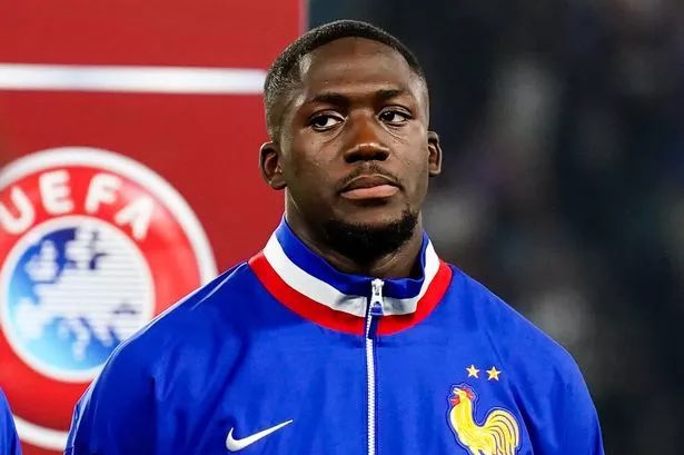 FabrizioRomano's tweet image. 🚨🇫🇷 Ibrahima Konaté has left the French national team squad and returns to Liverpool.

Benjamin Pavard has been called up to replace #LFC defender.