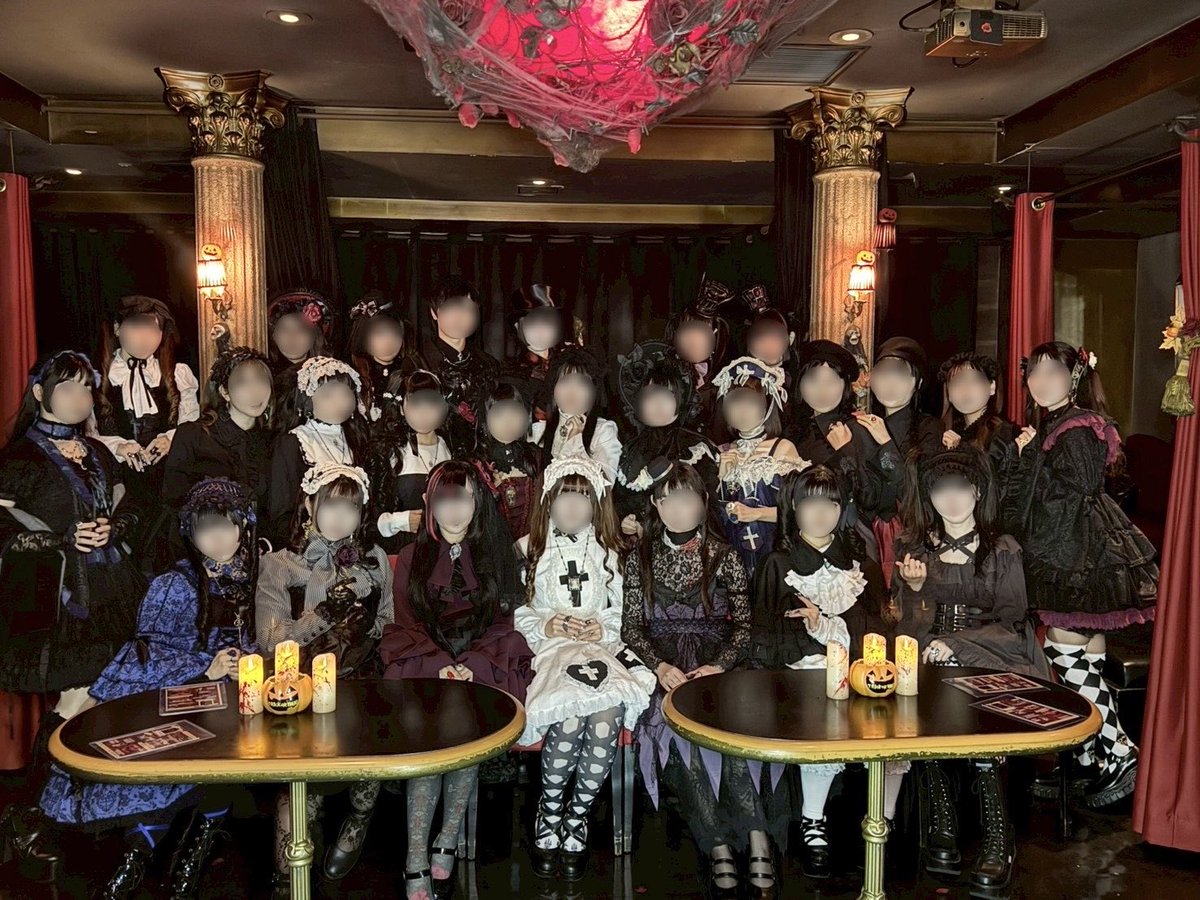 ゴスロリお茶会を主催しました

26名の美しきゴスロリの皆様と、
夢のような時間でした……🥀𓈒𓏸