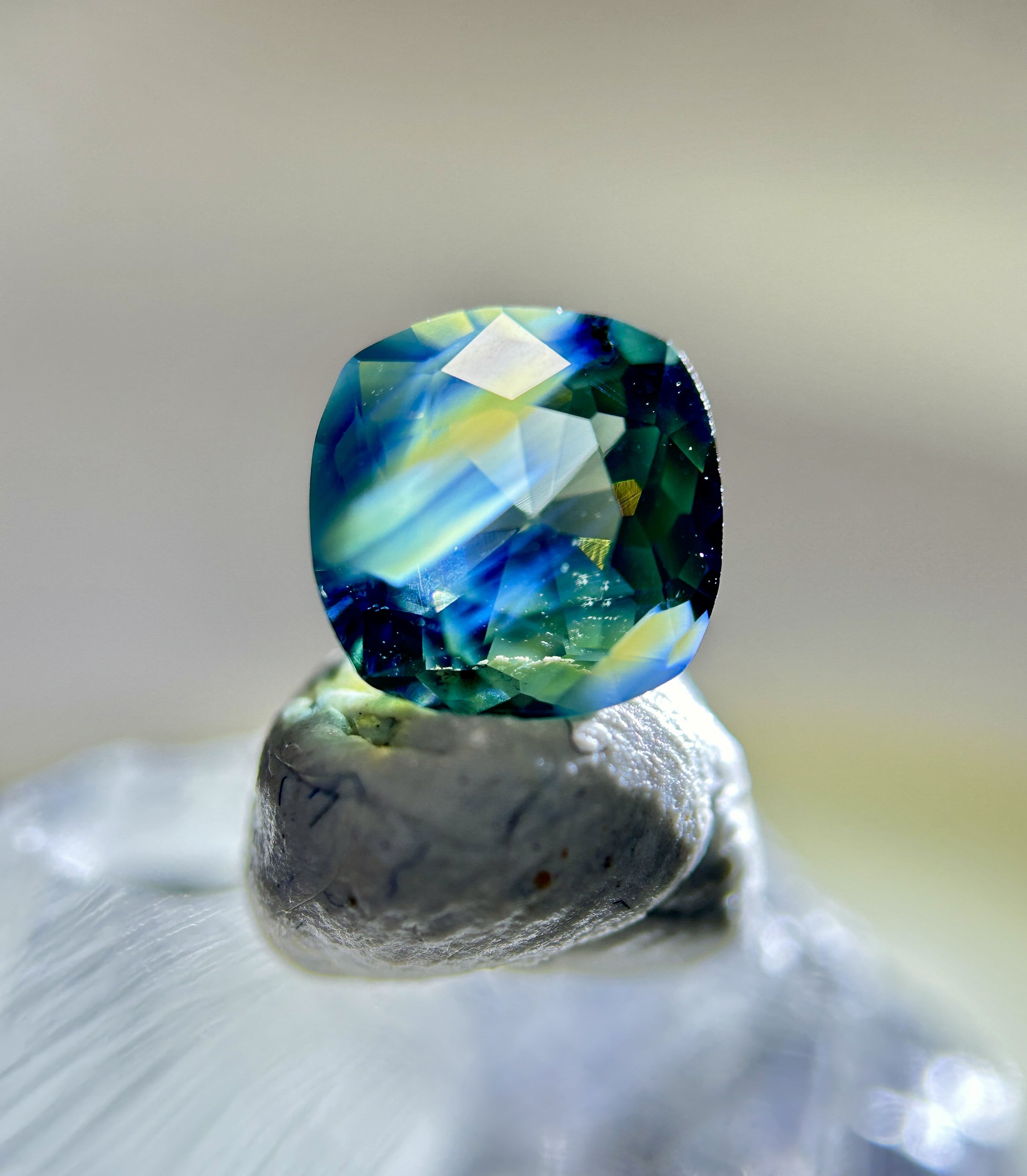 青い地球と星のブローチ atmos × adidas Originals ZX8000 G-SNK10 URA JQ2580 Yellow