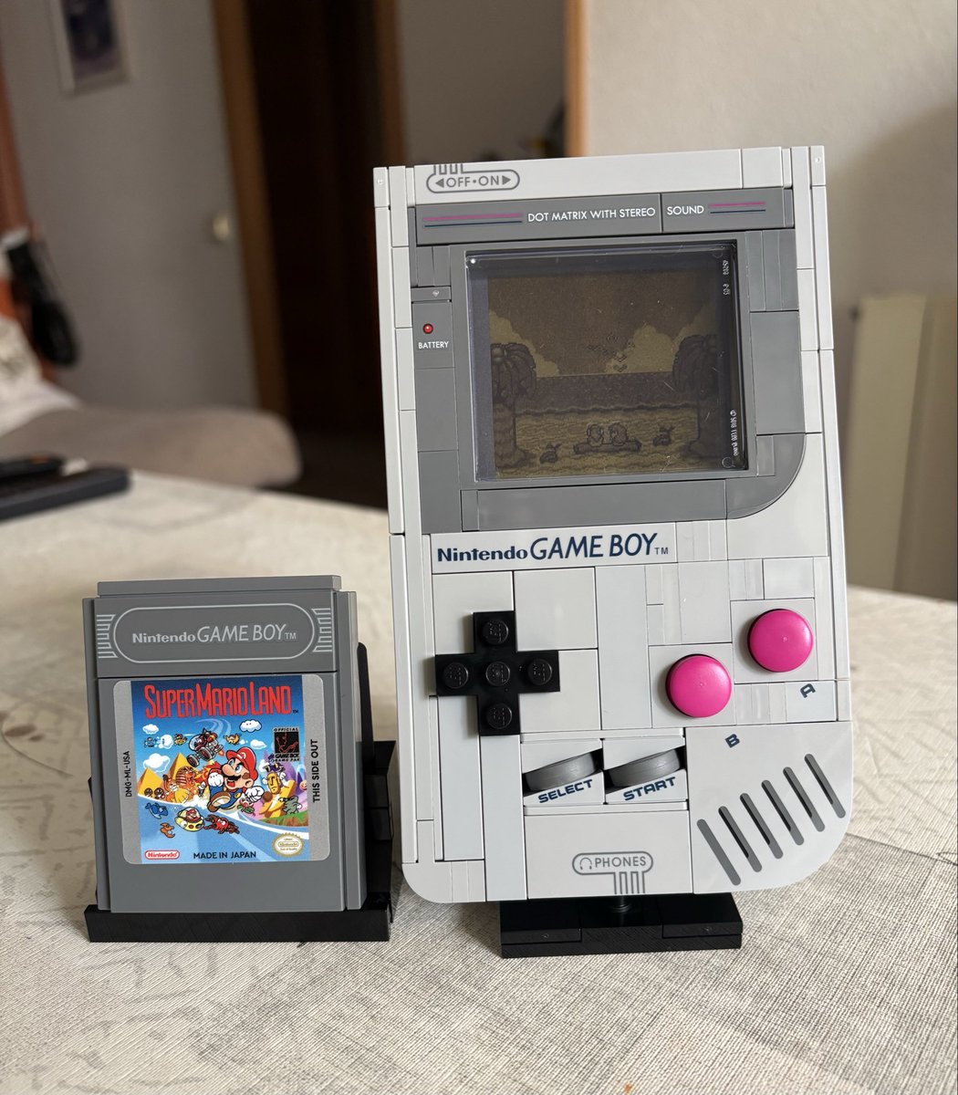 #LEGOGameBoy