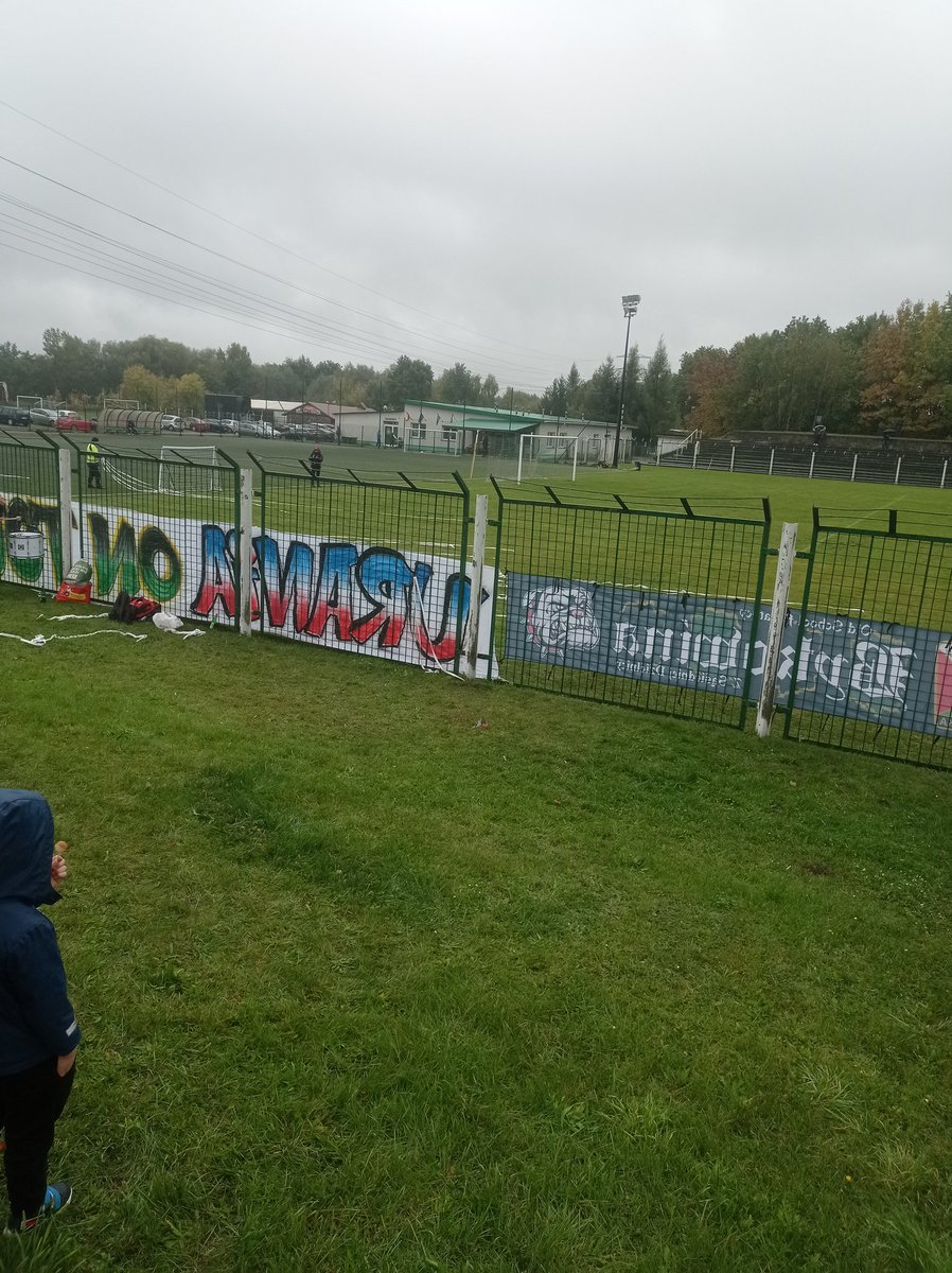 Sektor gości na Halembie. Urania na Grunwaldzie dziś.
Derby dla Uranii