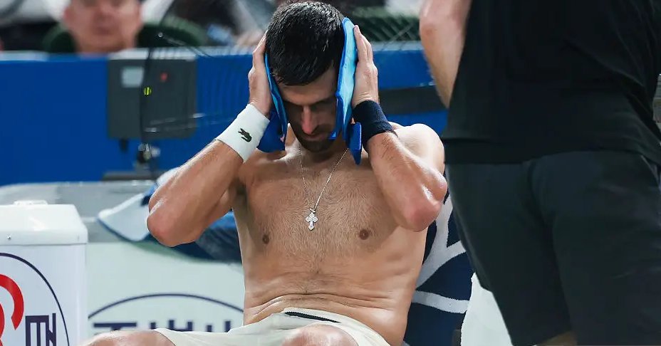 josemorgado's tweet image. Djokovic didn't wanna give any injury-related excuse after losing in the Shanghai semifinals to Vacherot.
"Next question, please", after being asked about his body and the future of his season.
He is expected to play the Six Kings Slam... next week.