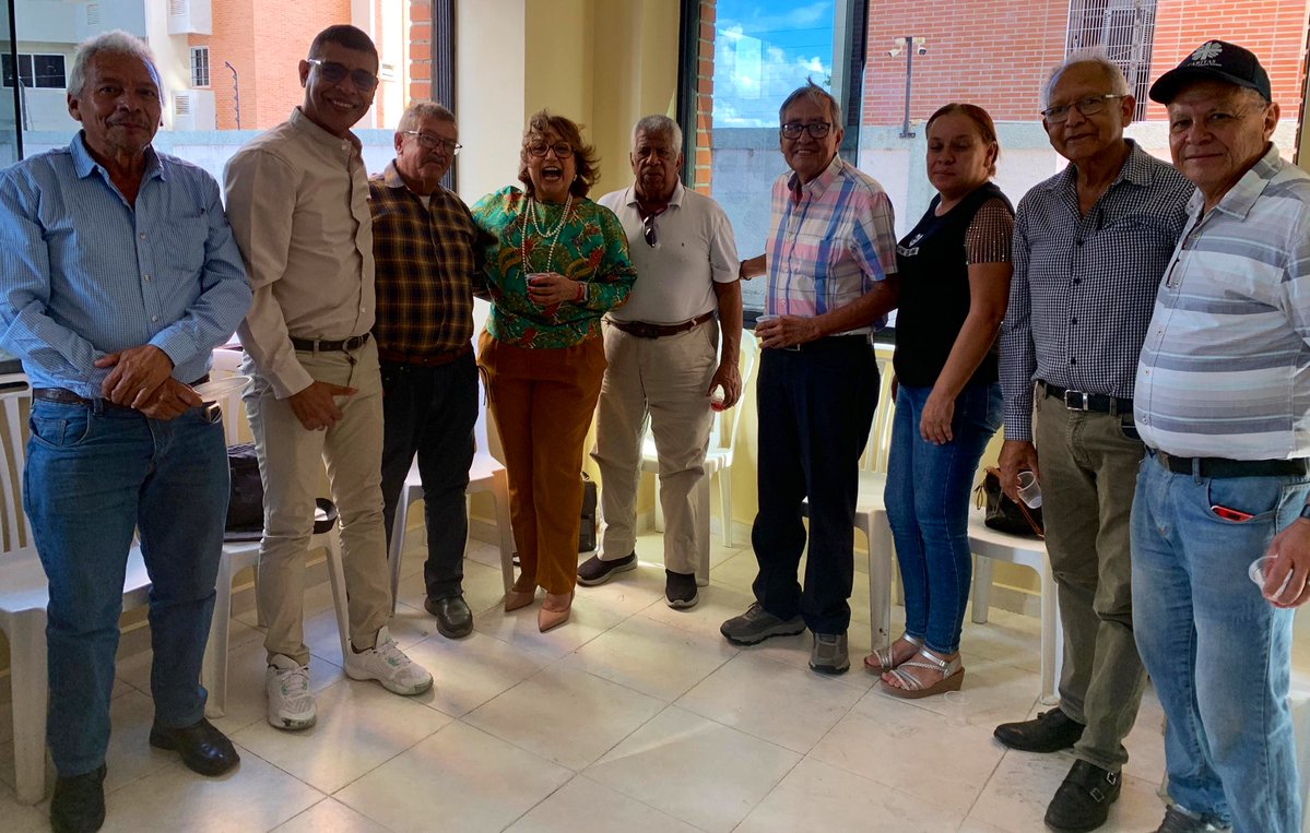 Secretaría de Organización AD en Resistencia Lara (@adorg_laraof) on Twitter photo Entre familia y compañeros nuestra secretaria general compañera <a href="/SobellaMejias/">Sobella Mejías</a> celebró un año más de vida recibiendo expresiones de solidaridad y compañerismo, mujer conocida por su larga trayectoria en defensa de la institucionalidad y democracia del país Entre familia y compañeros nuestra secretaria general compañera <a href="/SobellaMejias/">Sobella Mejías</a> celebró un año más de vida recibiendo expresiones de solidaridad y compañerismo, mujer conocida por su larga trayectoria en defensa de la institucionalidad y democracia del país