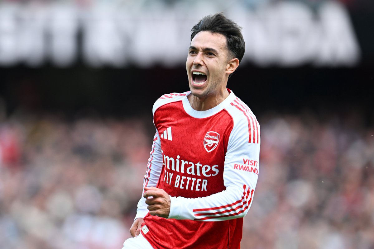 FabrizioRomano's tweet image. ❤️🤍 Martin Zubimendi on why he wanted to join Arsenal: “I had watched Arsenal and I liked everything I saw!”.

“In terms of passion, youth, the feeling you got watching them… they’re perfect for me”, told The Guardian.