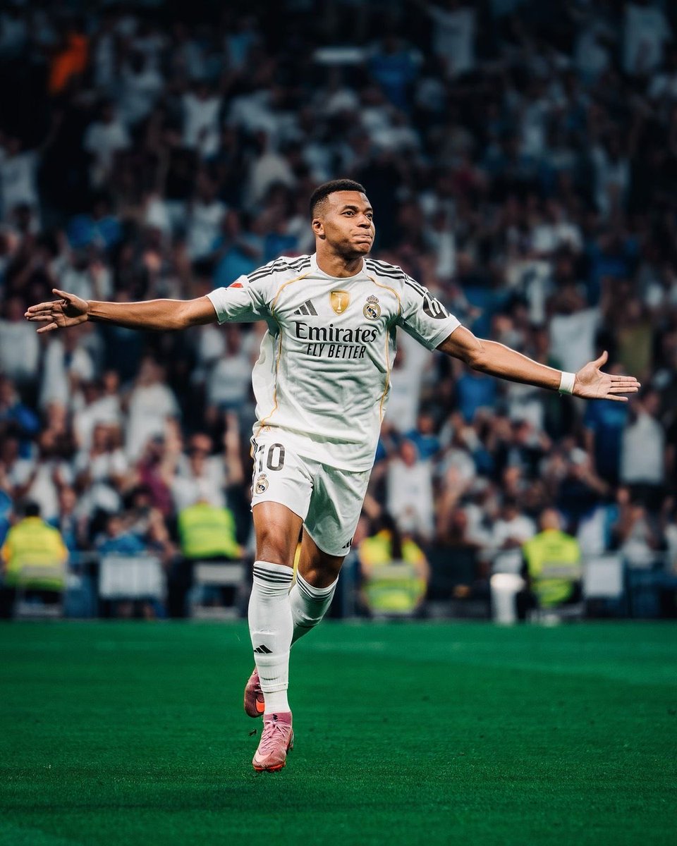 FieldVisionIND's tweet image. 🚨Kylian Mbaape Ankle Discomfort is not serious and Real Madrid is Hoping  for Mbaape’s Availablity in Upcoming Week 🚨