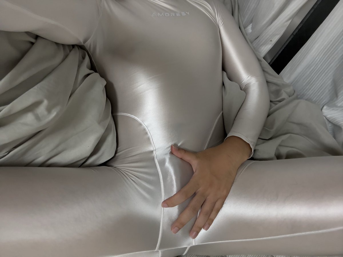 控えようと思っても着ちゃう