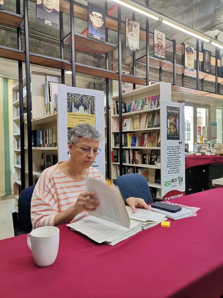 hurricanesma's tweet image. I spent a good amount of time today at Gerakbudaya, leafing through the final proofs of IVORY TOWER REFORM: A VISION FOR HIGHER EDUCATION IN MALAYSIA. 
#NewBookAlert 
#University 
#politics 
#Reform 
#scholactivism
#scholar
#intellectual